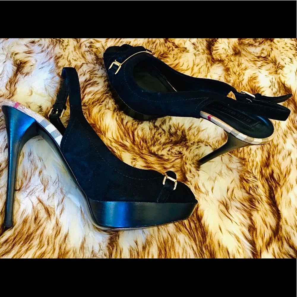 GORGEOUS BURBERRY AUTHENTIC HEELS!!!❤️🔥